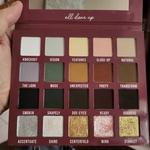 Blend Bunny All Done Up Eyeshadow Palette